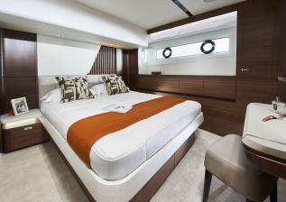 y85-interior-port-guest-cabin-walnut-satin.jpg