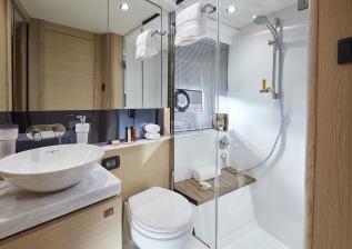 v40-interior-bathroom-alba-oak-satin.jpg