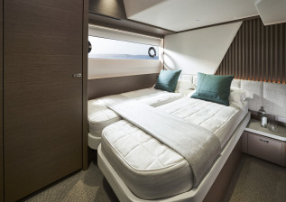 y72-interior-starboard-guest-cabin-2.jpg