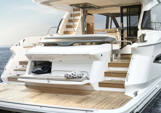 f58-exterior-transom-with-optional-seat-white-hull.jpg