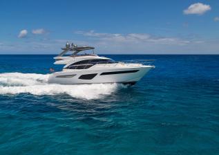 f55-exterior-white-hull-with-hardtop-11.jpg