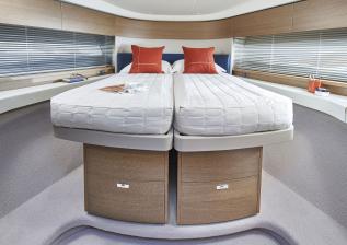 f45-interior-forward-cabin-rovere-oak-satin-2.jpg