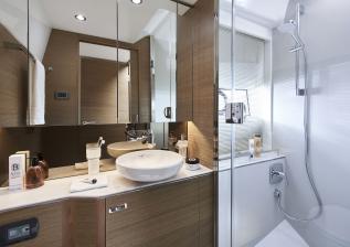 f45-interior-owners-bathroom-rovere-oak-satin.jpg