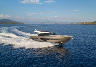 s78-exterior-painted-hull-1.jpg