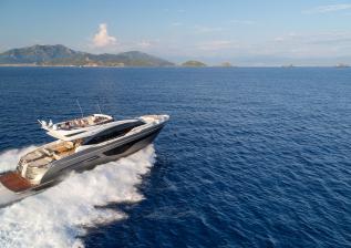 s78-exterior-painted-hull-2.jpg