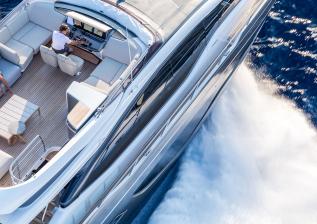 s78-exterior-painted-hull-6.jpg