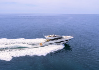 s66-exterior-white-hull-01.jpg