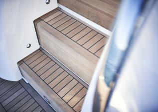v78-exterior-cockpit-steps-detail.jpg