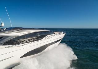 v78-exterior-white-hull-08.jpg