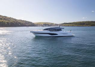 v78-exterior-white-hull-12.jpg