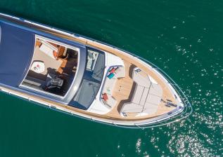 v78-exterior-white-hull-19.jpg