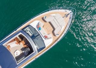 v78-exterior-white-hull-18.jpg