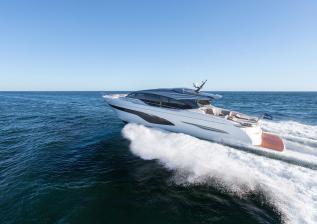 v78-exterior-white-hull-20.jpg