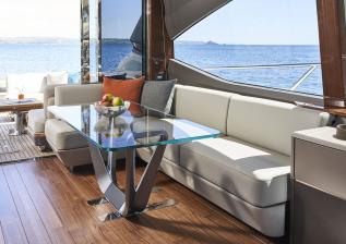 v78-interior-dining-area-walnut-gloss.jpg