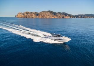 v65-exterior-white-hull-1.jpg