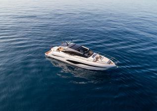 v65-exterior-white-hull-21.jpg