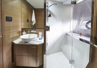 v65-interior-starboard-bathroom.jpg