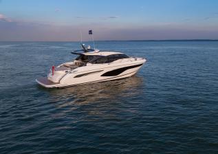 v60-exterior-white-hull-14.jpg