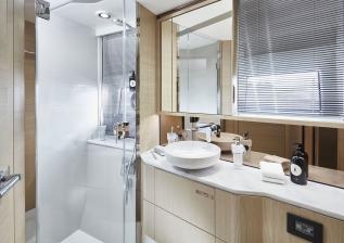 v60-interior-forward-cabin-bathroom-alba-oak-satin.jpg