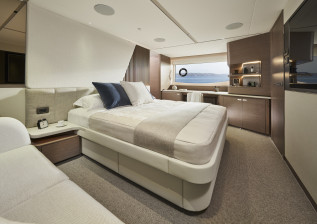 y72-interior-master-stateroom.jpg