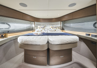 v55-interior-forward-guest-cabin-double-bed-silver-oak-satin.jpg