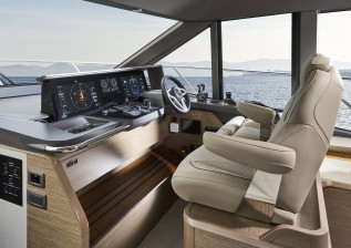 f58-interior-helm-silver-oak.jpg