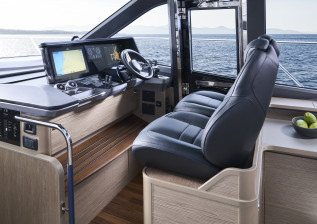 s65-interior-helm-silver-oak-satin.jpeg
