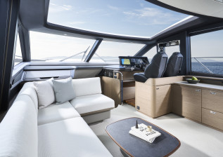 s65-interior-saloon-seating-area-roof-open-silver-oak-satin.jpeg