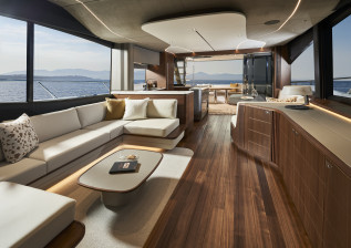 s72-saloon-looking-aft-rt_cj.jpg