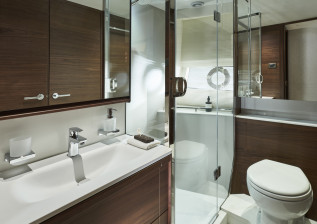 f65-guest-bathroom-1a-2022.jpg