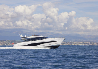 s80-exterior-white-hull-7.jpg